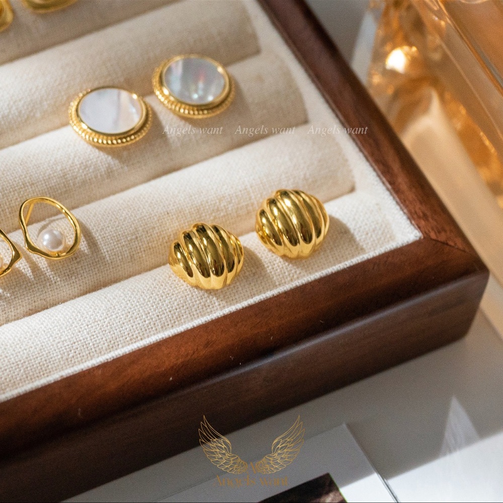 Vintage Looking Gold Studs